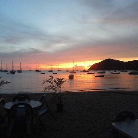 Appartement Gliceria Grande Anse 外观 照片