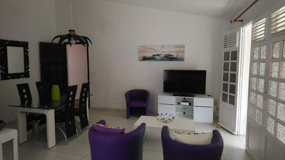 Appartement Gliceria Grande Anse 外观 照片